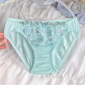 3 for $20(Vintage Japanese 美匠 Floral Shiny Nylon Panties) US-XS,S Girls Sz 10-12